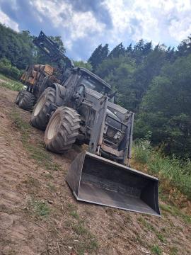 Bosbouwtrekker VALTRA T193 | Bosbouwtechniek | Houtbewerkingsmachines | KOMITrade s.r.o.