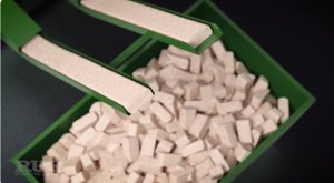 RUF Briketovanie kovov a dreva - väčšina výrobcov necháva peniaze ležať na podlahe.
