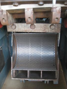 Maalmachine en houtslijper Mlyn na drevo CASTULIK MN300 |  Verwerking van houtafval | Houtbewerkingsmachines | Ing.Častulík, s.r.o.